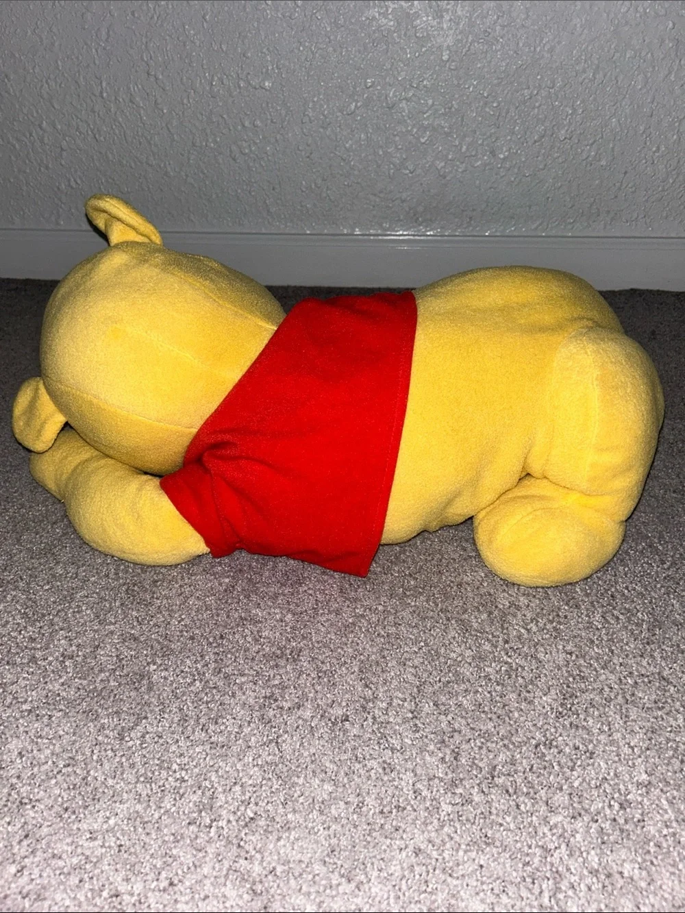 Vintage/2001- Winnie The Pooh Lounging Pooh 22” Plush